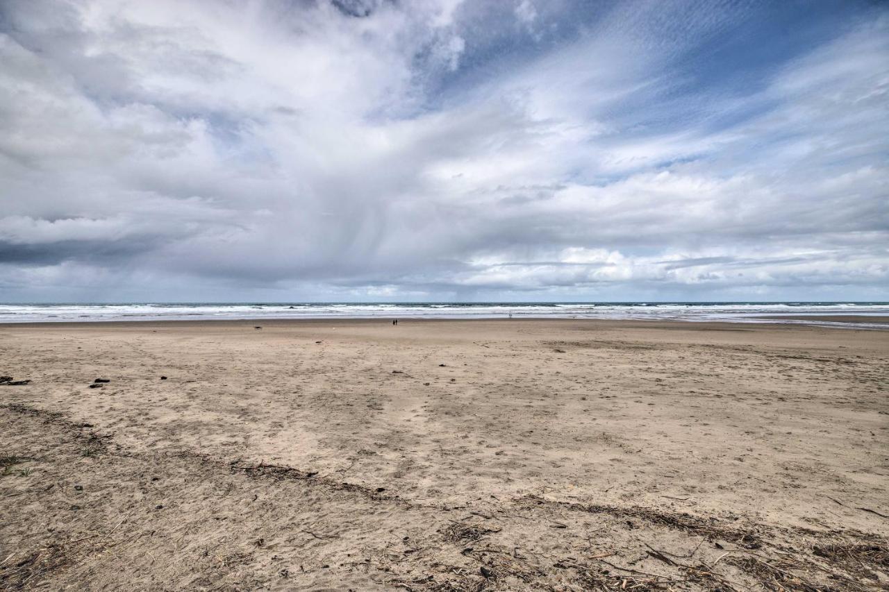 Rockaway Beach Condo - Beach Access Nearby! 外观 照片