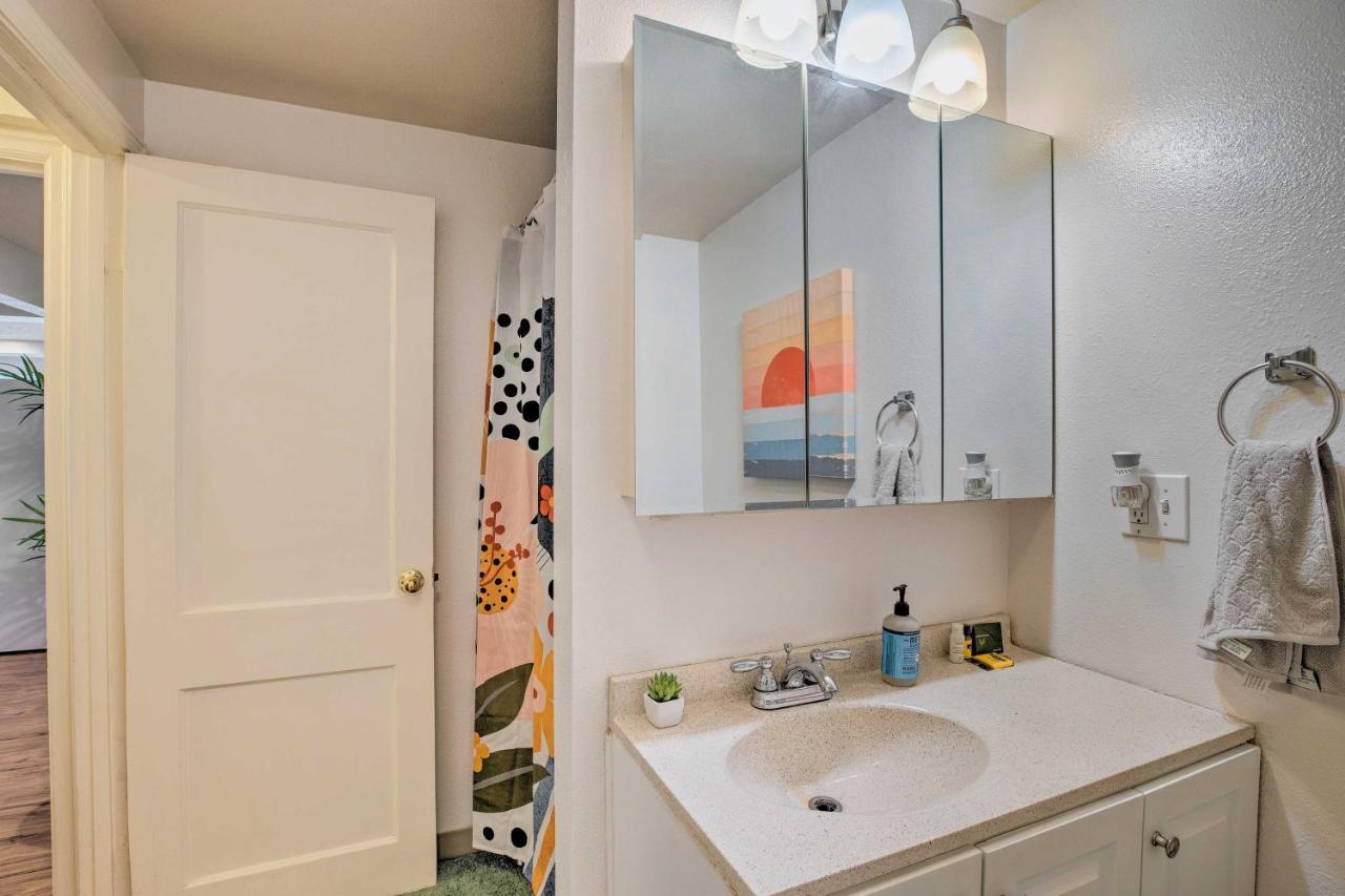Rockaway Beach Condo - Beach Access Nearby! 外观 照片